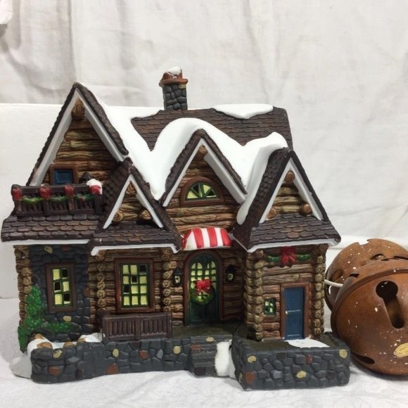 Santa's Workbench Collection - Picture 10 of 12